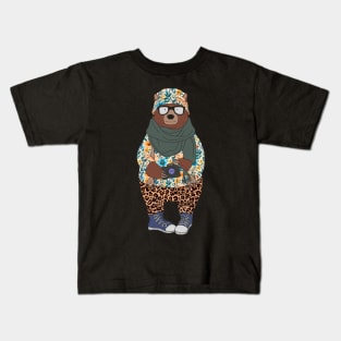 Best Mom Bear Funny Vintage Bear Lover Mother's Day Kids T-Shirt
